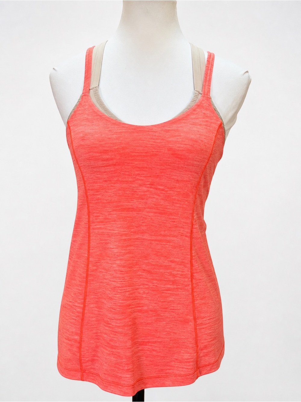 Lululemon Run For Gold Tank
Heathered Electric Coral / Naked Size 6